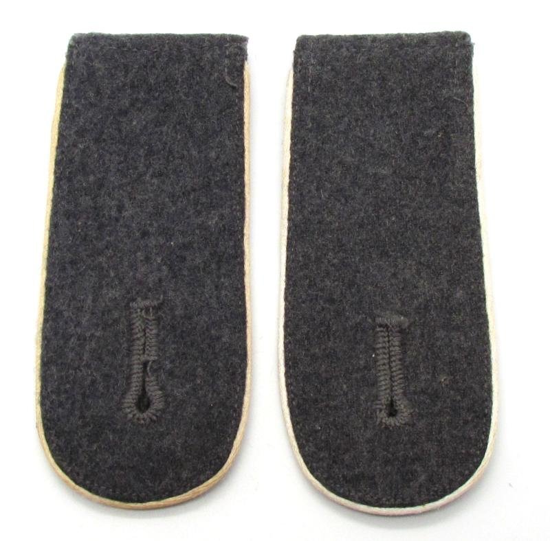 Luftwaffe 'Hermann Göring' division shoulder boards — image 7