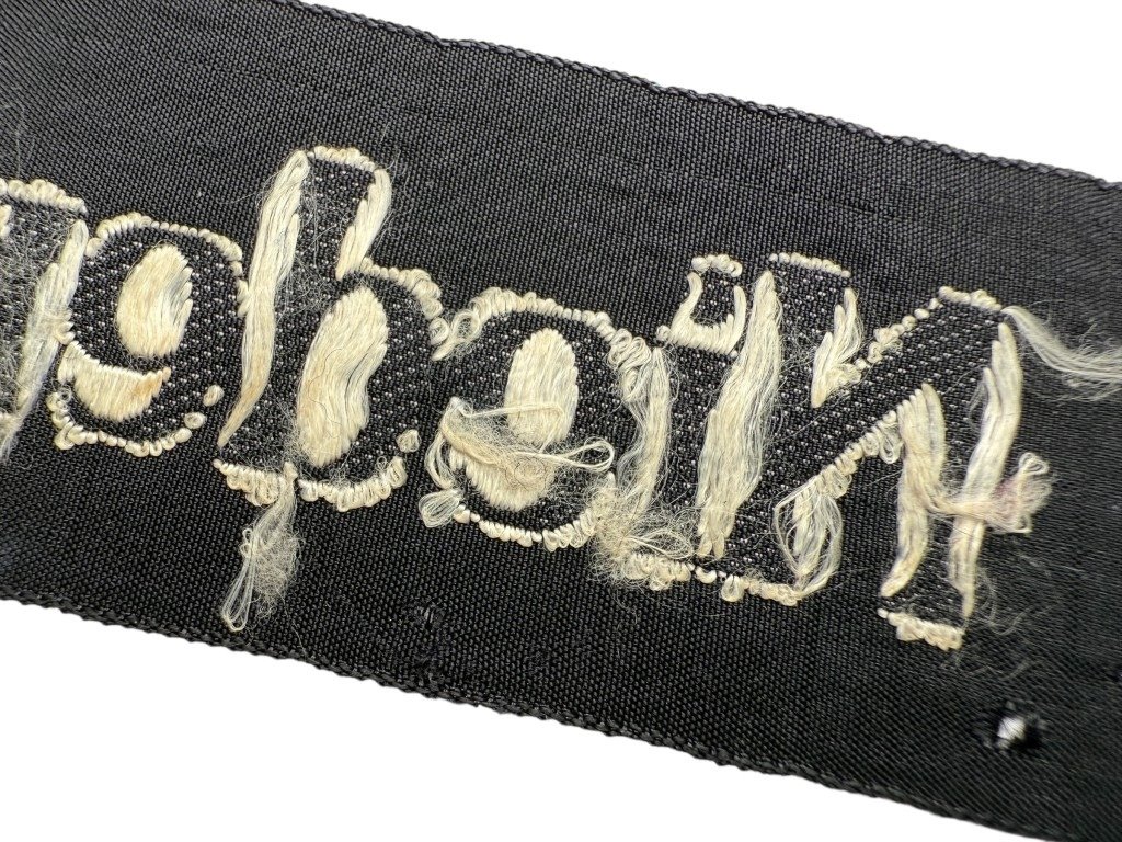Original WWII Dutch BDM 'Niederlande' cuff title