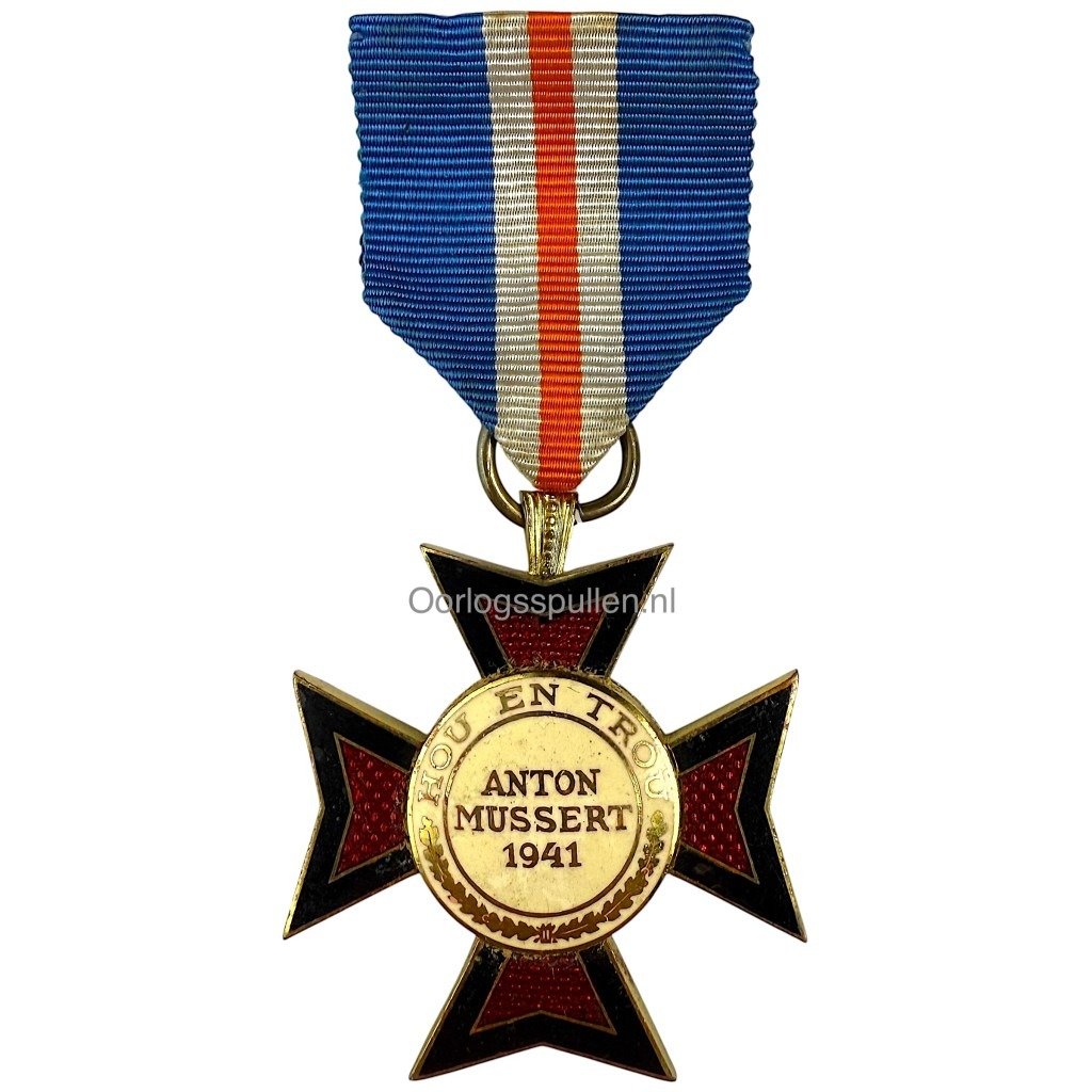 Original WWII Dutch NSB Mussert Cross 'Anton Mussert' without swords