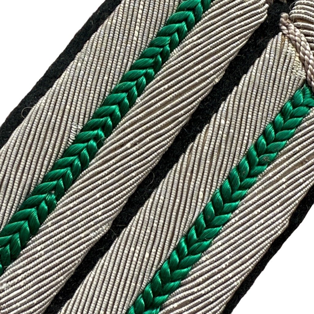 Original WWII German WH Gebirgsjäger officers collar tab