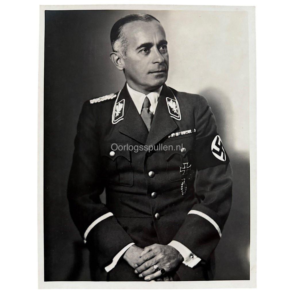 Original WWII German portrait photograph of Reichssportführer Hans von Tschammer und Osten