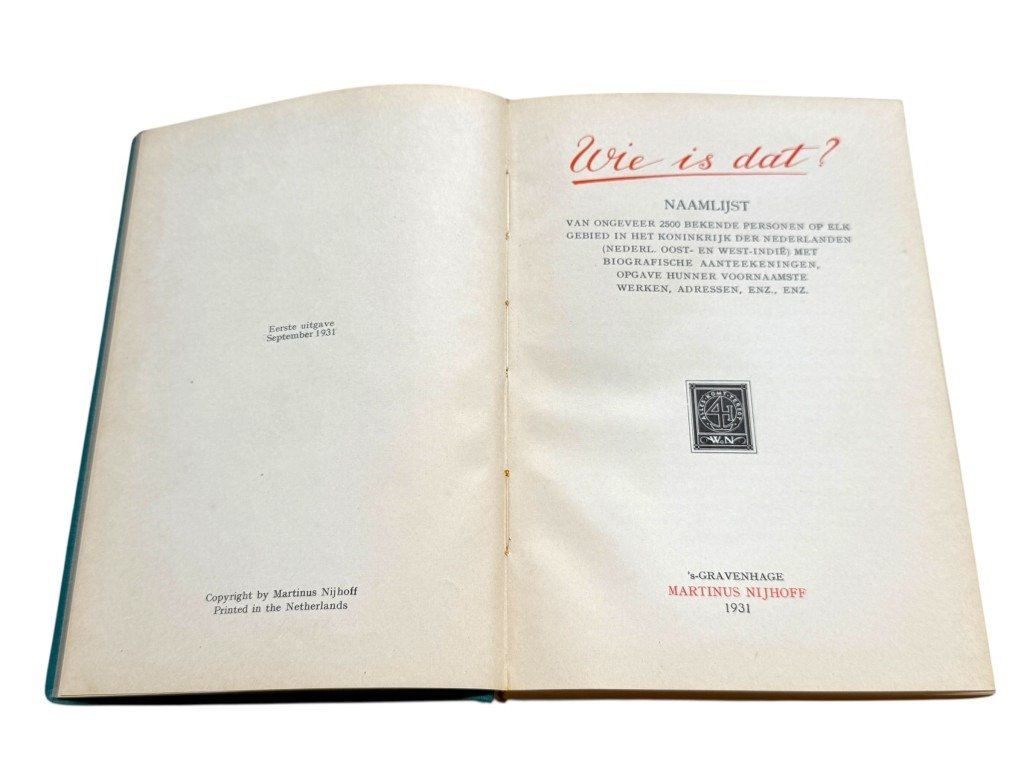 Original 1930s 'Wie is dat?' book from the personal collection of Max Blokzijl