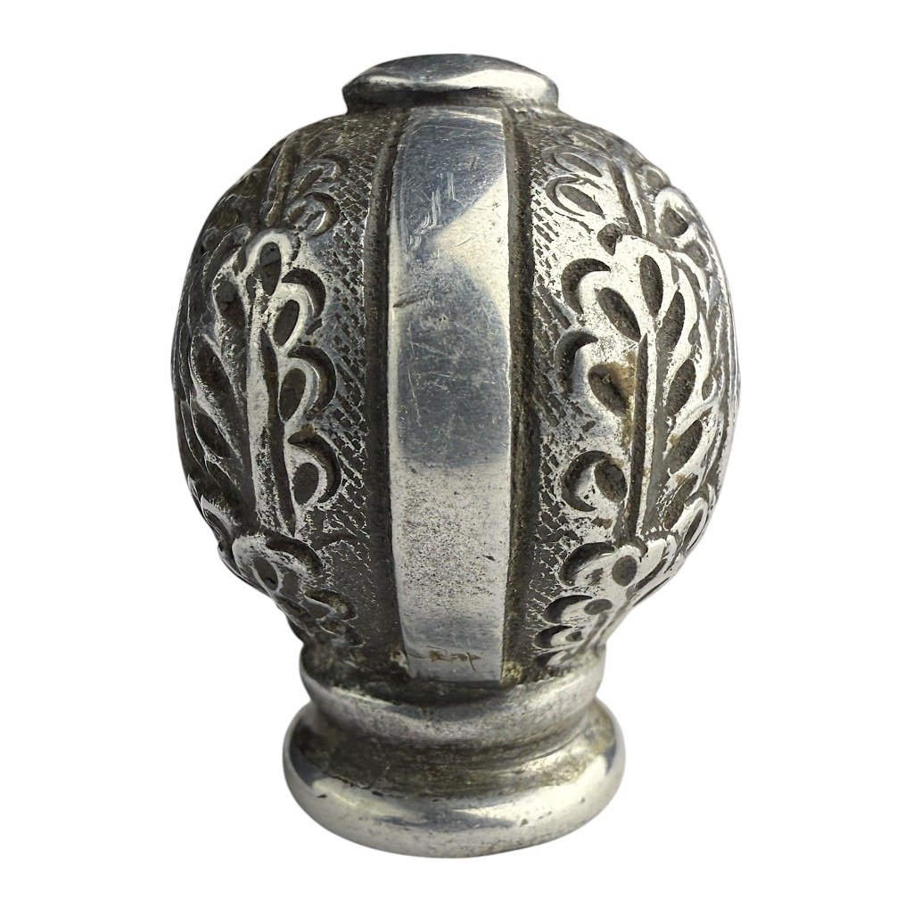 Original WWII German Luftwaffe 2nd model dagger pommel