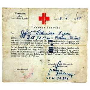 Original WWII German WH Sanitäts-Personalausweis April 1945 Berlin