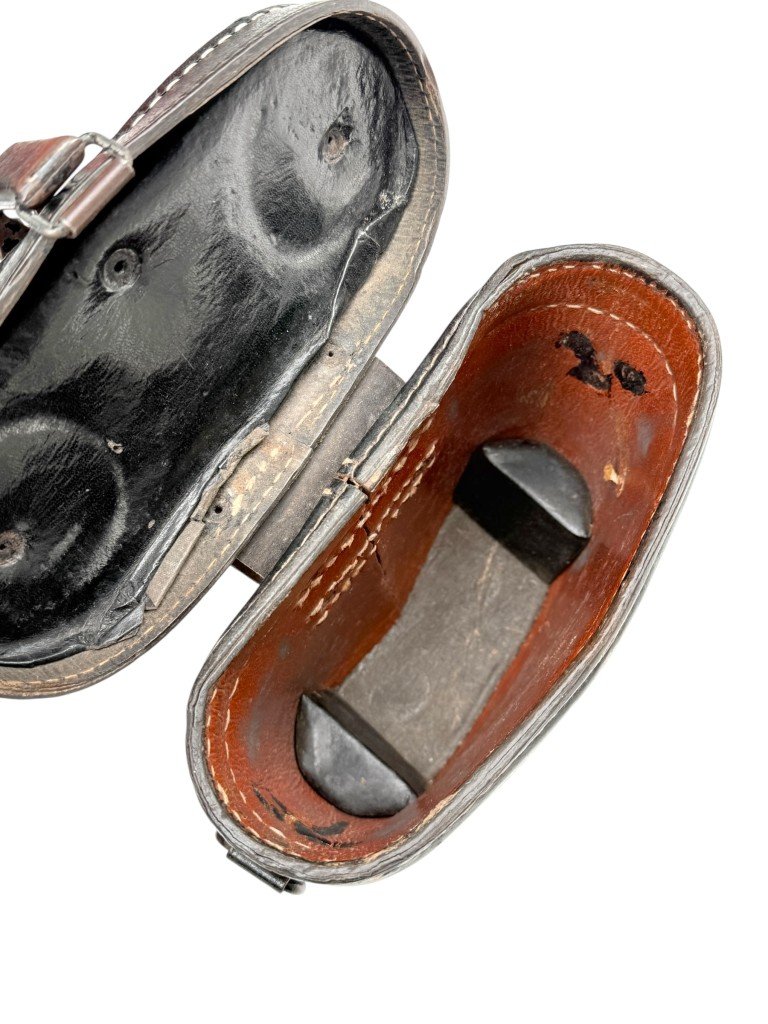 Original WWII German Presstoff binocular 10×50 case
