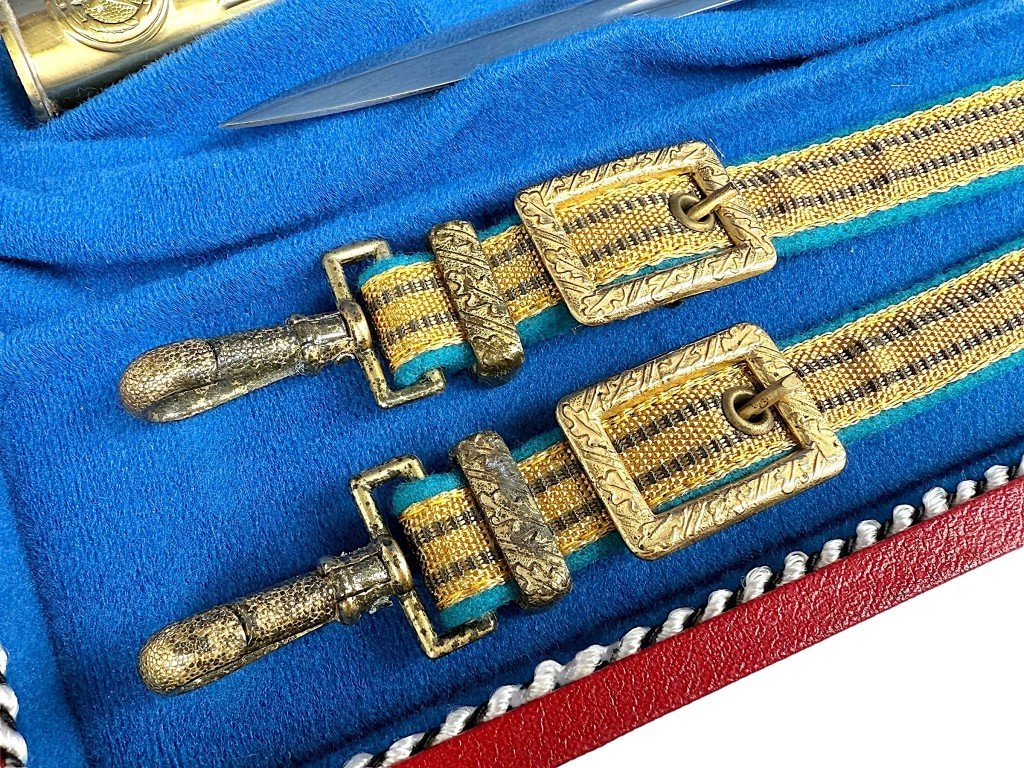 Original Cold War era NVA general's dagger of the Luftstreitkräfte with hanger in presentation box
