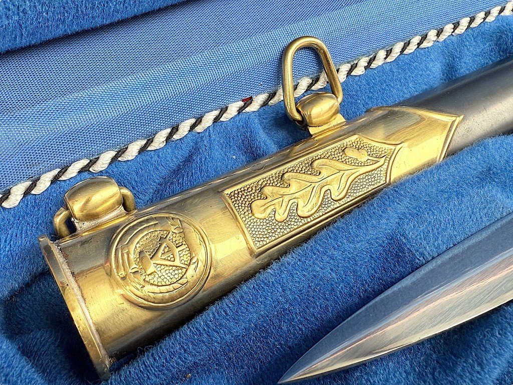 Original Cold War era NVA general's dagger of the Luftstreitkräfte with hanger in presentation box