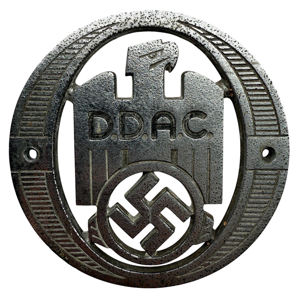 Original WWII German D.D.A.C. metal car insignia