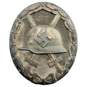 Original WWII German Verwundetenabzeichen in Silber – maker 127