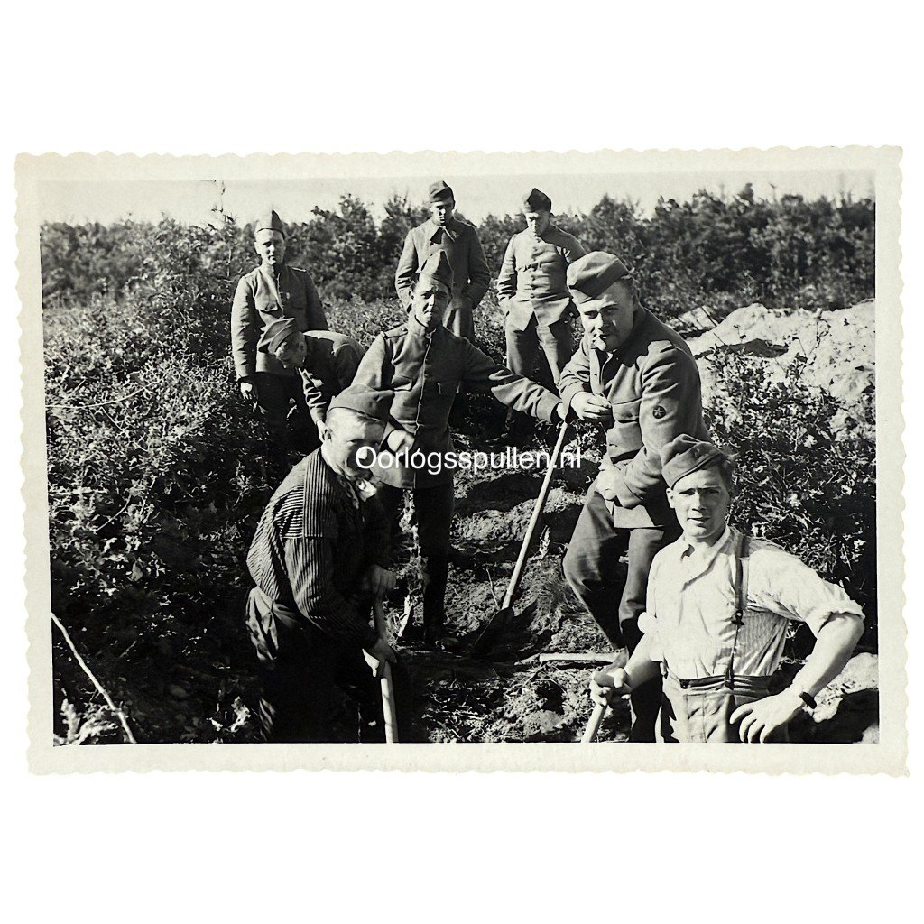 Original Pre 1940 Dutch army photo Grebbeberg Rhenen