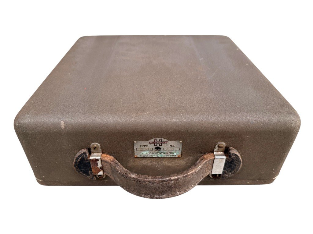 Original WWII Swedish Hagelin BC-543 cipher machine in case