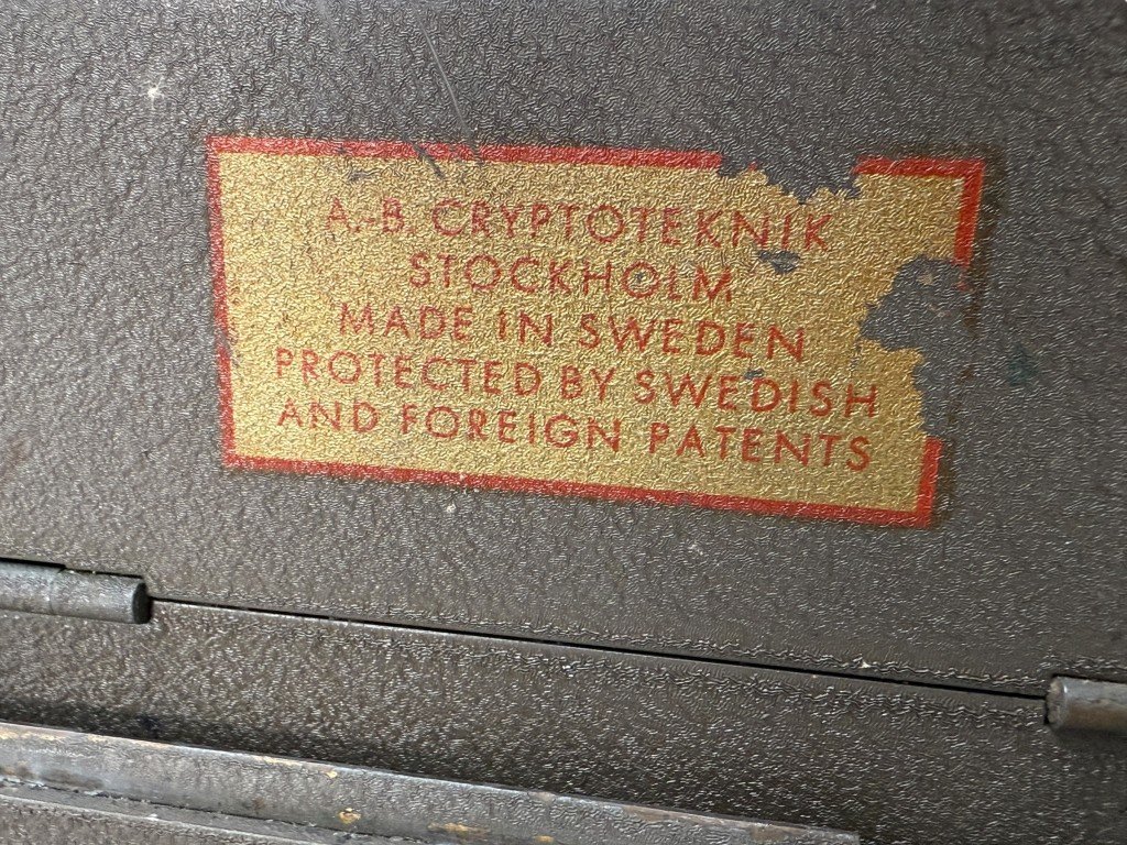 Original WWII Swedish Hagelin BC-543 cipher machine in case