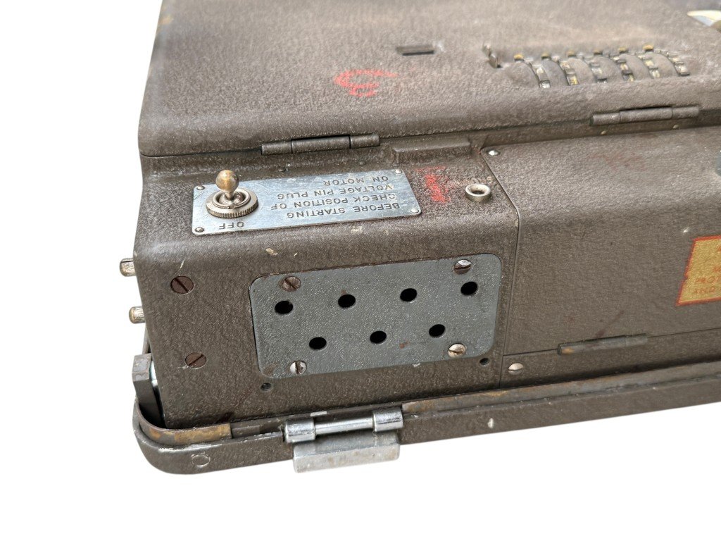 Original WWII Swedish Hagelin BC-543 cipher machine in case