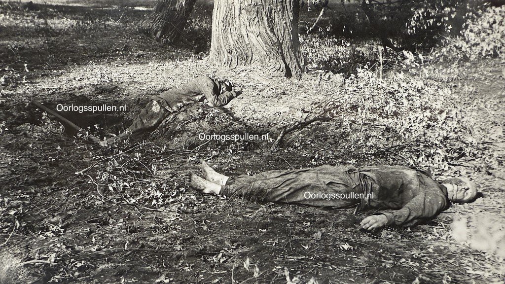 Original WWII German graphic photos – executed partisans