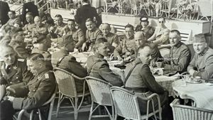 Original May 1940 Dutch photo Dutch army officers having a coffee with Luftwaffe officers