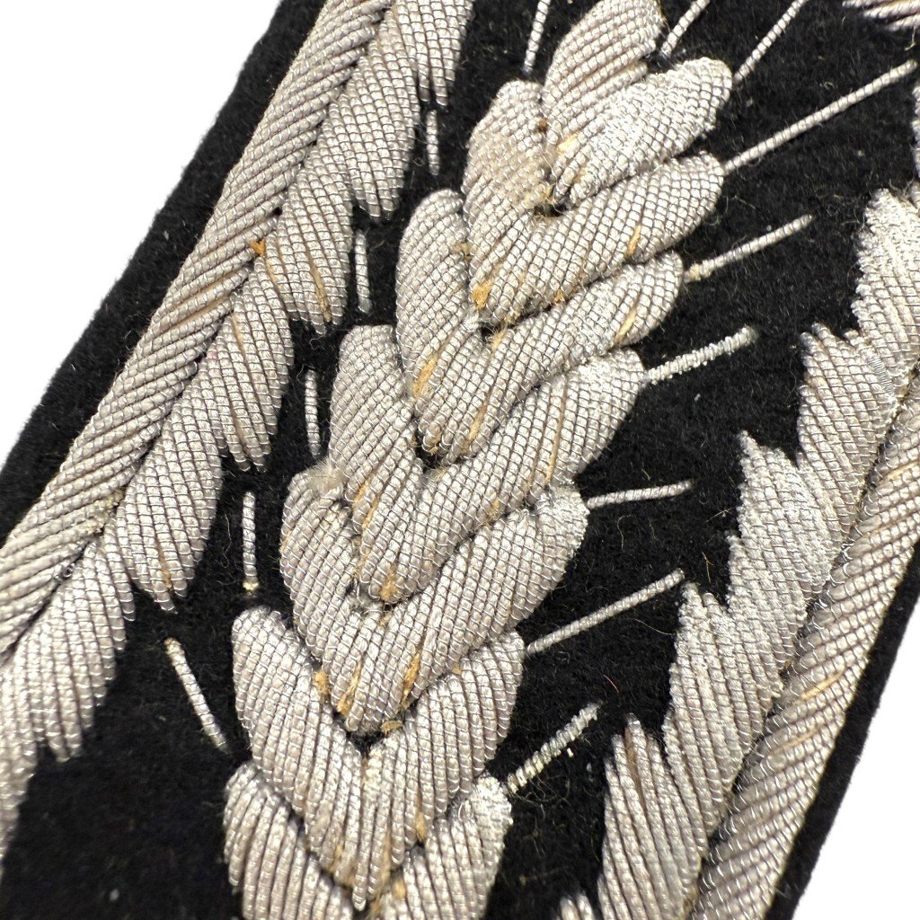 Original WWII German Reichsarbeitsdienst collar tab Arbeitsführer