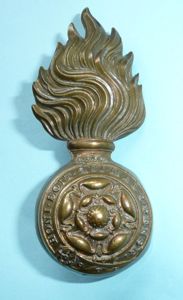 Victorian Royal Fusiliers Gilding Metal Brass Fur Skin Cap Grenade Badge