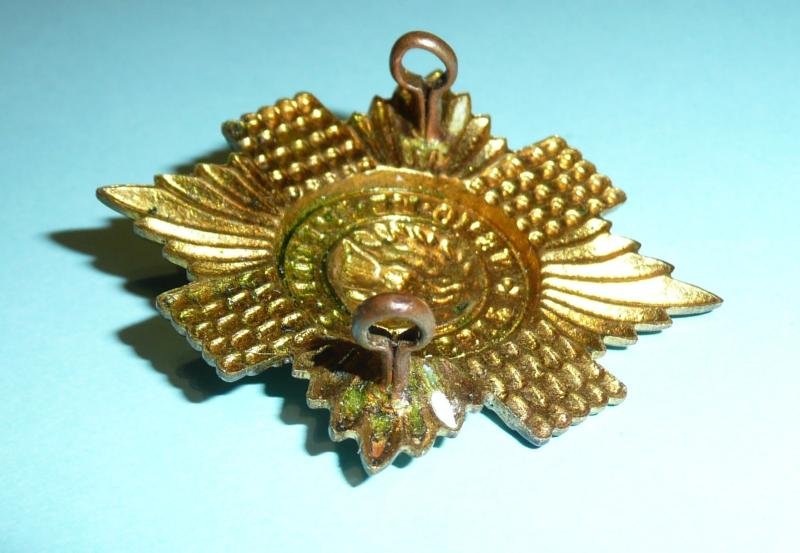 Scots Guards Gilding Metal Brass Cap Badge