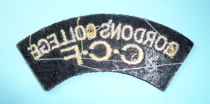 (Robert) Gordon's College (Aberdeen, Scotland) CCF Woven Felt Cloth Shoulder Title