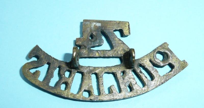 WW1 British Indian Army - 74 / Punjabis Cast Brass Shoulder Title