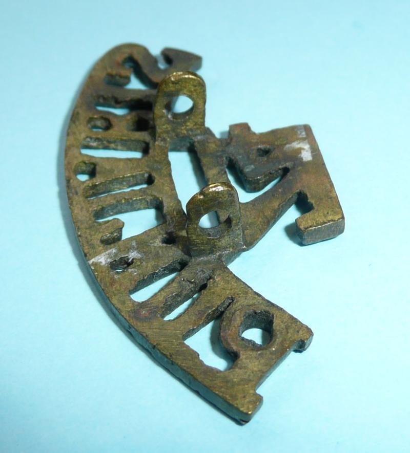 WW1 British Indian Army - 74 / Punjabis Cast Brass Shoulder Title