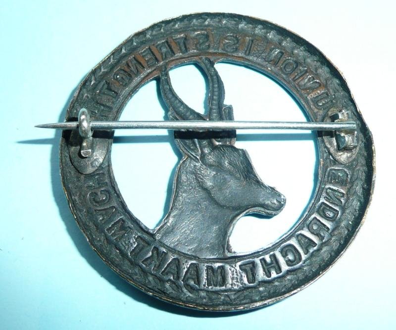 WW1 South African Infantry General Service Pattern Bronze Helmet Pagri Badge