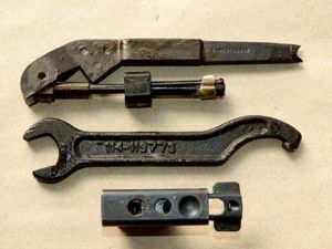 MG42 Kit Burst Case Extractor/ Tripod - Flashhider Spanner / Bolt Disassembly Key