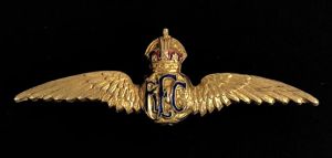 WW1 Royal Flying Corps gilt & enamel pilot's wing RFC sweetheart brooch