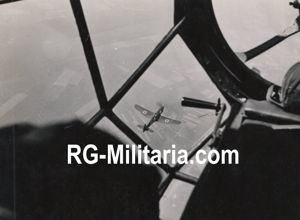 Original WW2 German Press Photo - Luftwaffe Heinkel He 113 airplane above England (1941)