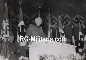 Original WW2 Dutch Collaboration NSB Press Photo - Generaalarbeidsführer Dr. W. Decker is speaking in the Concertgebouw, Amsterdam (1941)
