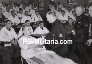 Original WW2 Dutch Collaboration NSB Press Photo - Anton Mussert and Tonny Kessler visit a wounded soldier