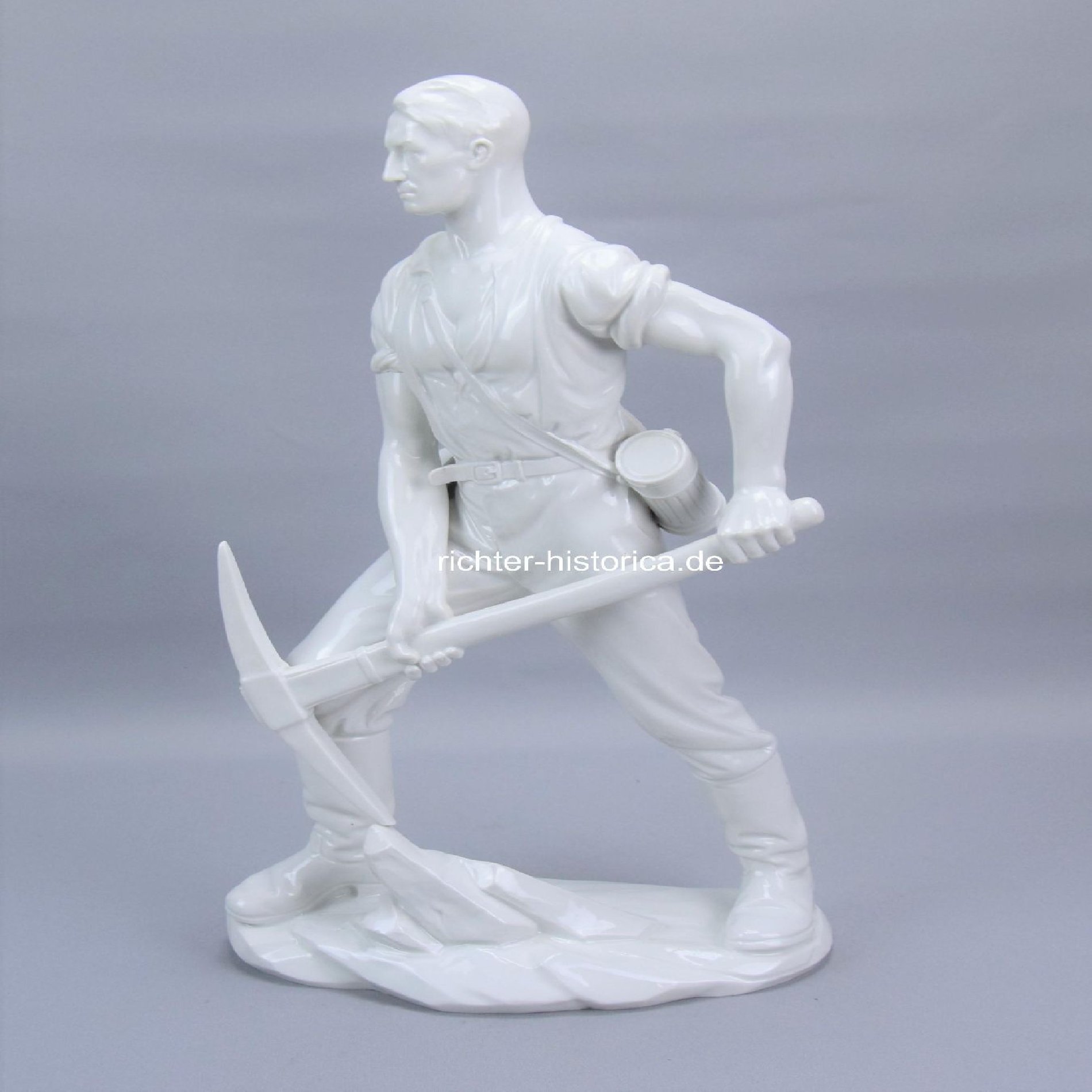 Wehrmacht Große Porzellan Skulptur Deutscher Soldat mit Stahlhelm 1941 RAD Pionier 'Alfred Oppel'