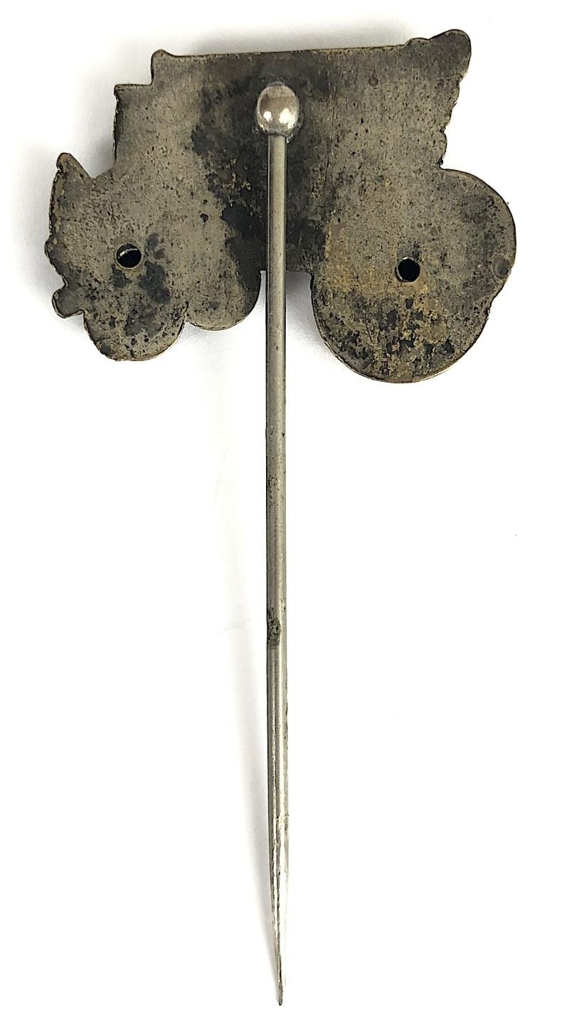 Early 20th Century Traction Engine stick pin badge