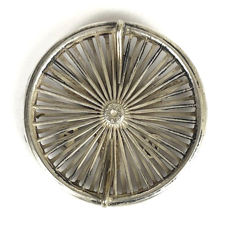 Cyclists Touring Club CTC 1907 membership certificate silver holder badge