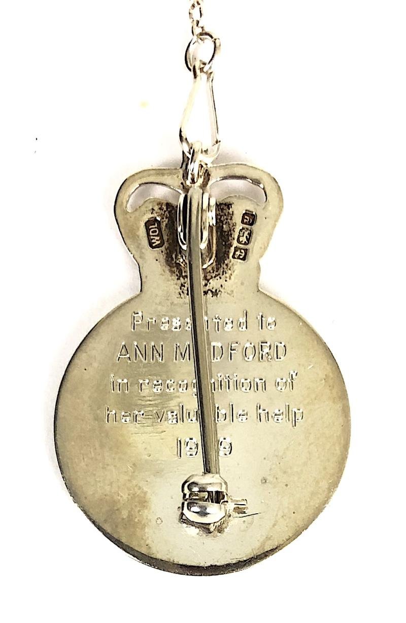 Royal National Lifeboat Institution RNLI 1999 silver award badge