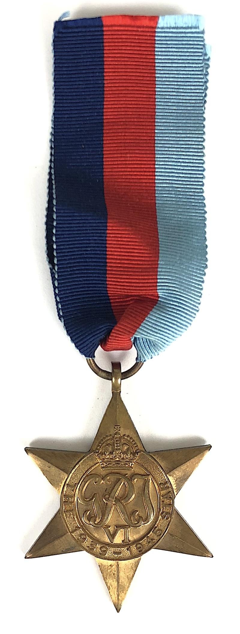 WW2 1939 -1945 Star With Original Silk Medal Ribbon