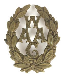 WW1 Women's Army Auxiliary Corps W.A.A.C. cap badge c1917 - 1918
