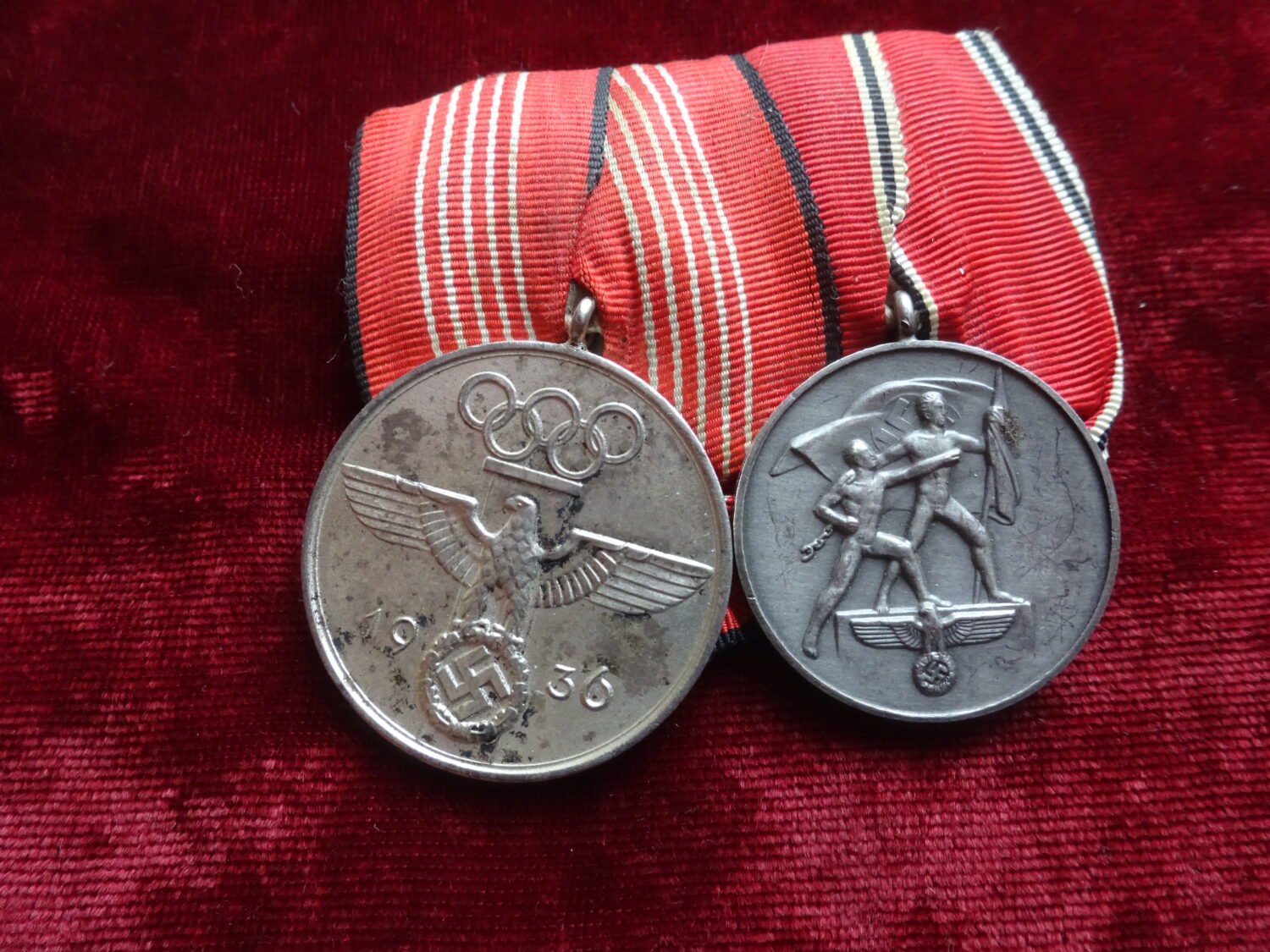 Barrette 2 médailles JO 1936 et Anschluss