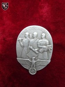Insigne fête du travail 1935