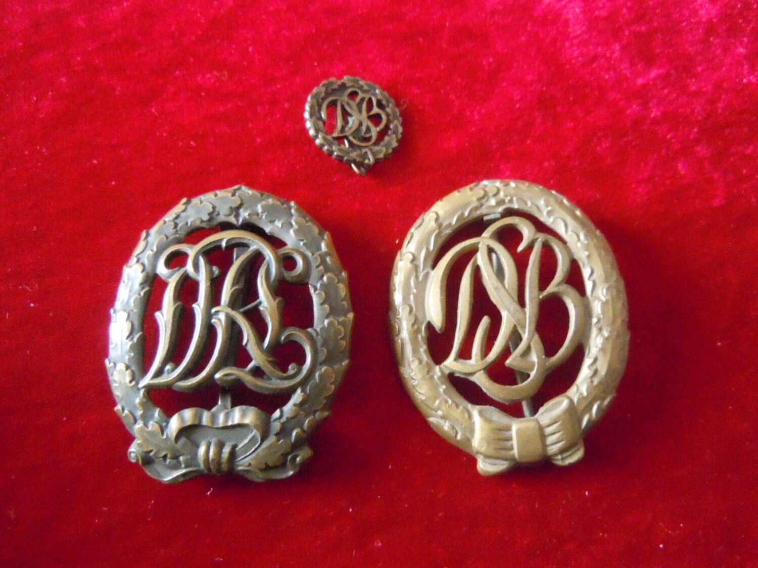 Lot 3 badges DRL et DSB