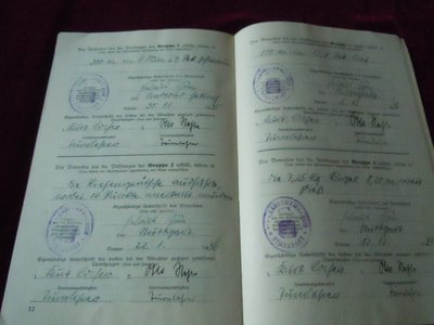 Lot 3 livrets et un insigne tissus — image 13