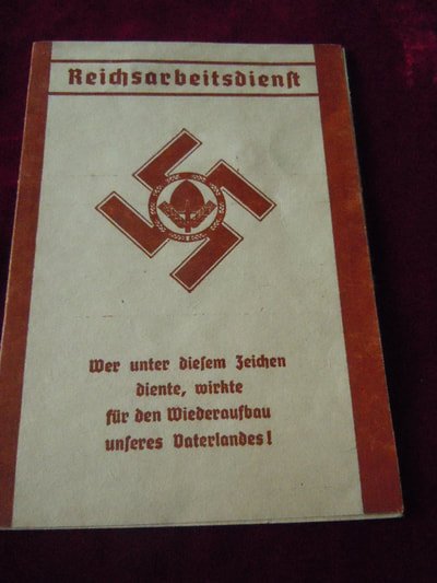 Lot 3 livrets et un insigne tissus — image 5