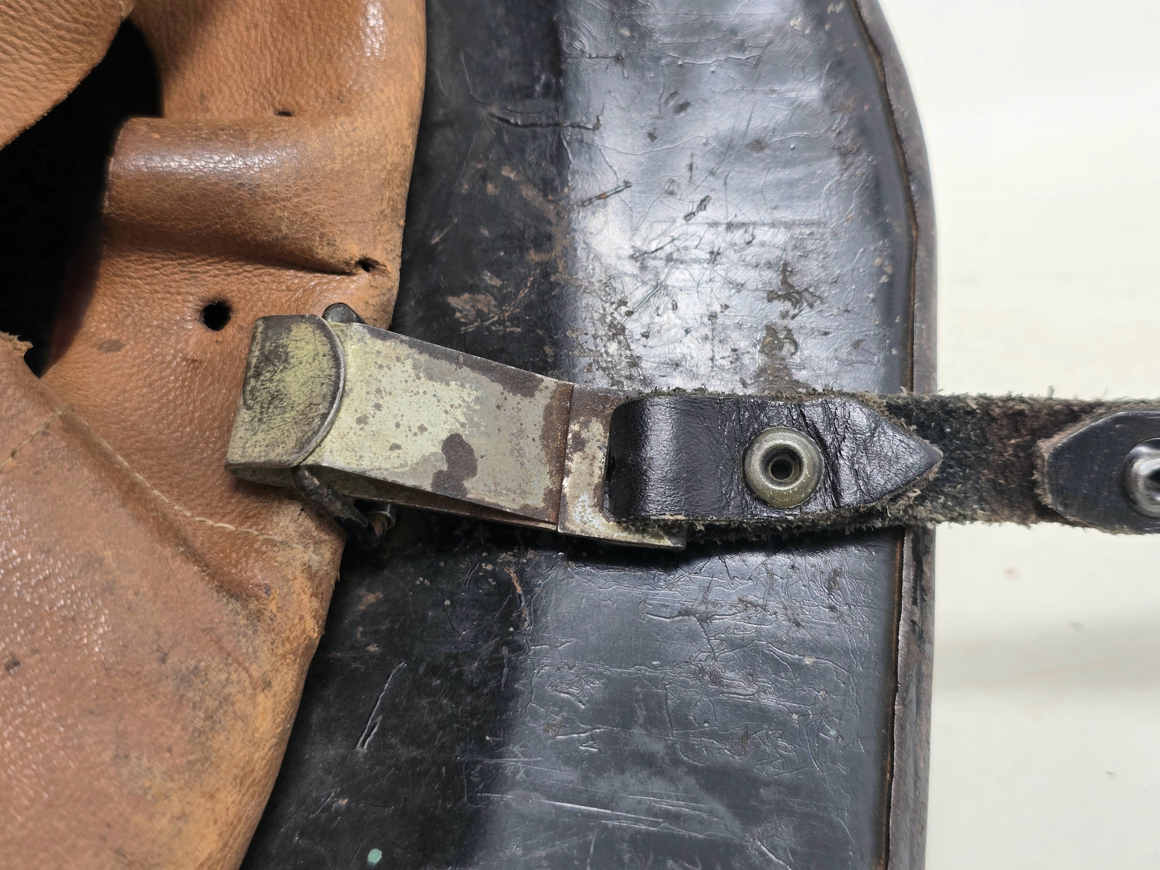 Early SS 'Pre-RZM' M18 Commercially Produced Helmet