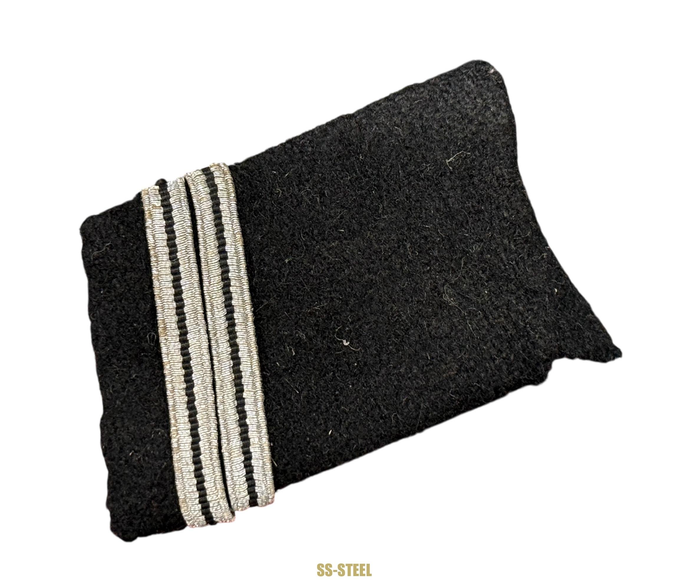 SS Collar Tab and Rank Tab Uniform Removed