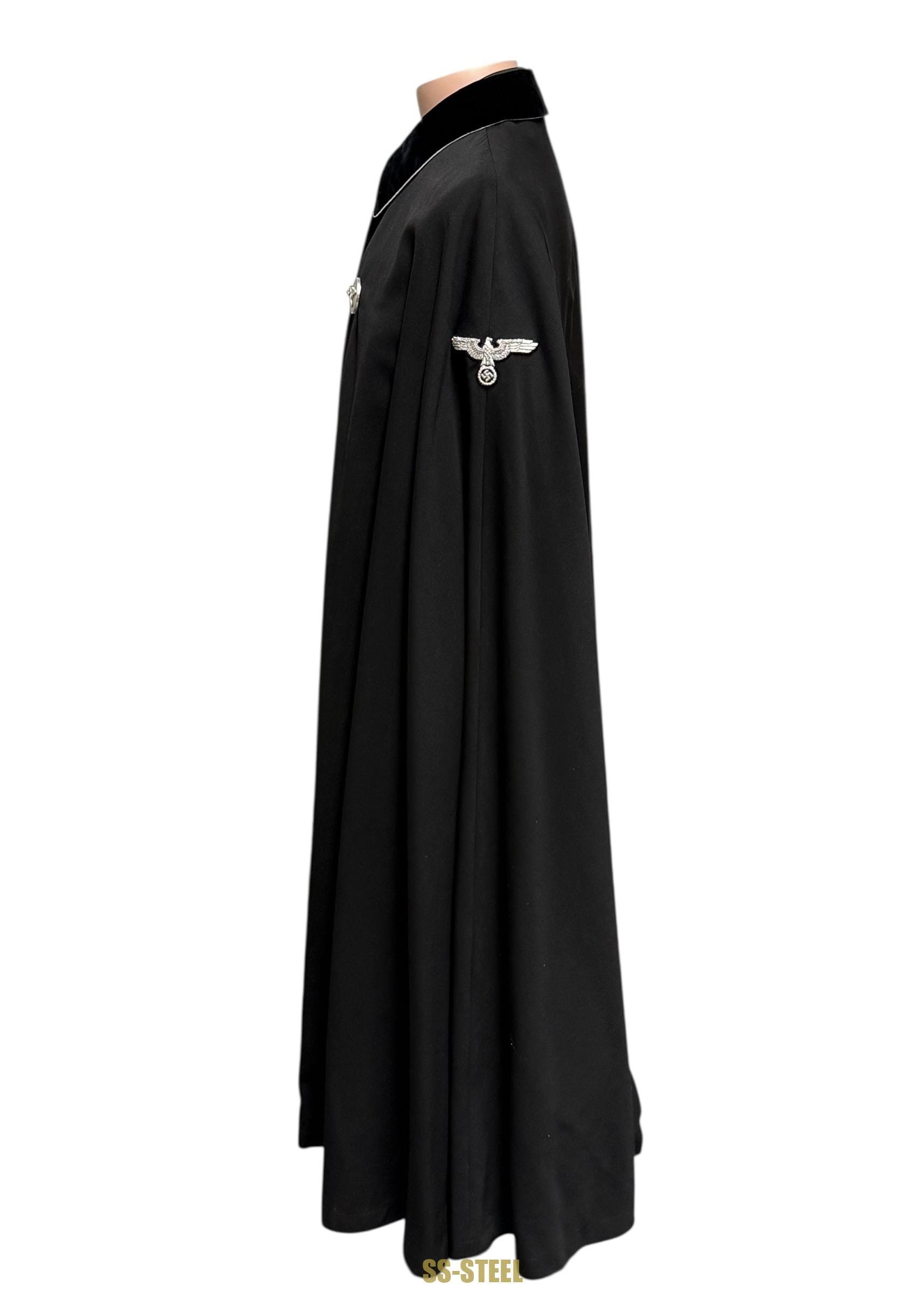 SS-Brigadeführer Curt Ludwig – Formal Uniform Cape (Umhang)