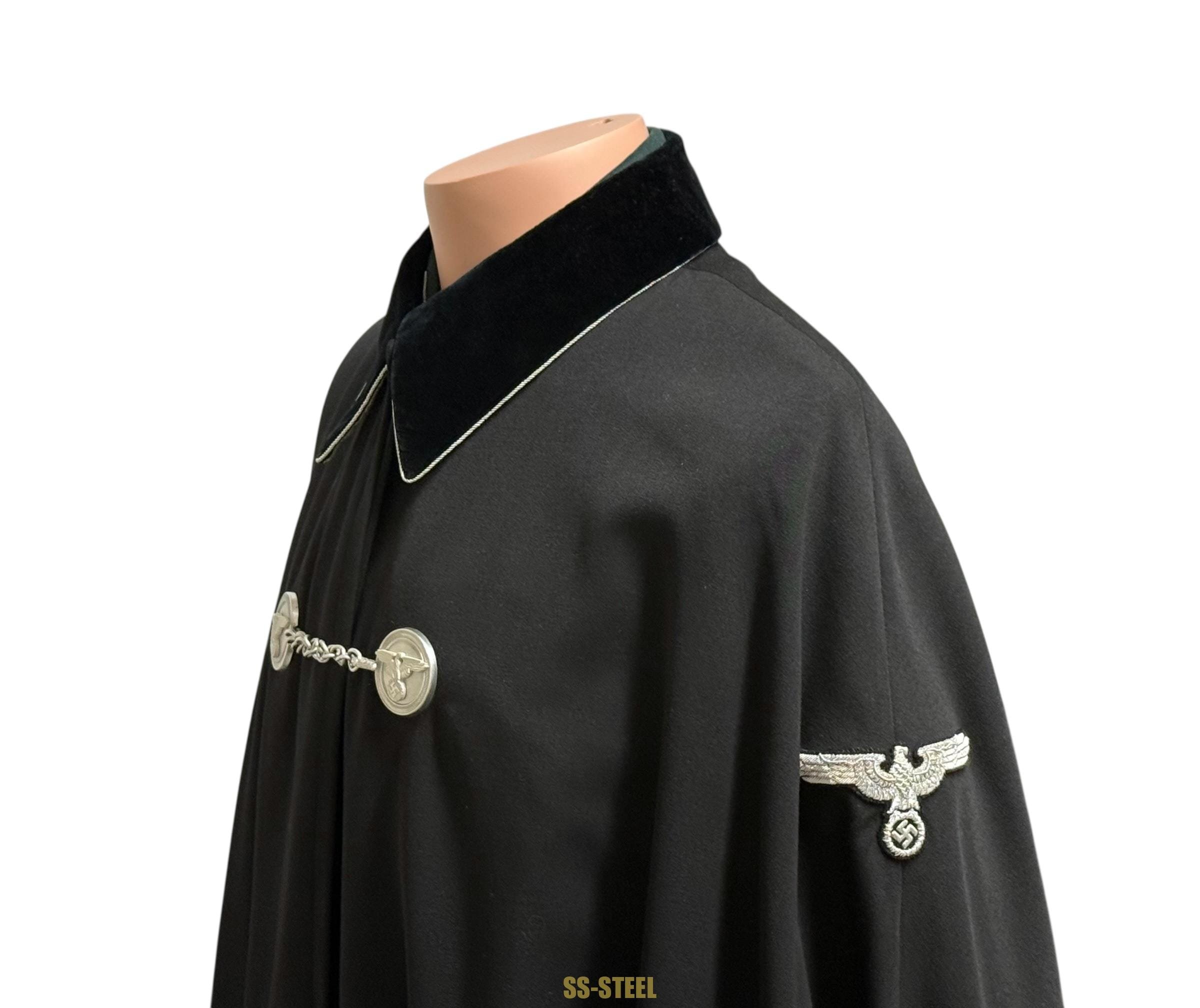 SS-Brigadeführer Curt Ludwig – Formal Uniform Cape (Umhang)