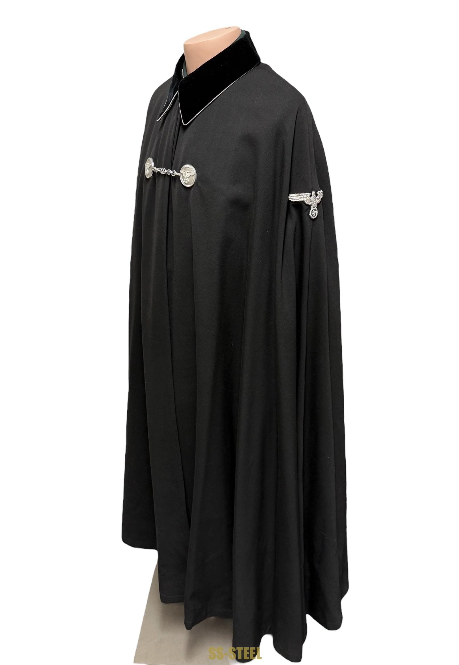 SS-Brigadeführer Curt Ludwig – Formal Uniform Cape (Umhang)