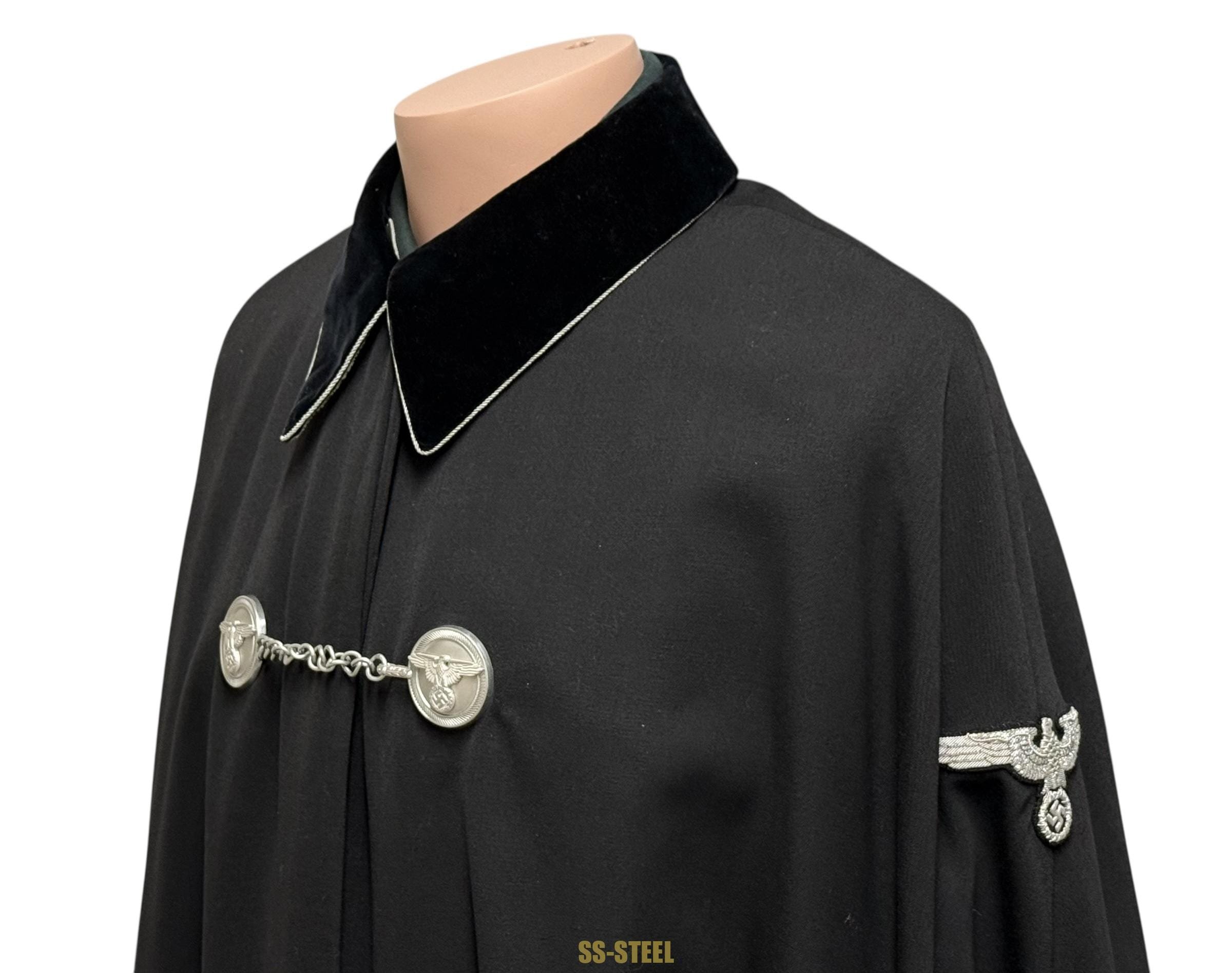 SS-Brigadeführer Curt Ludwig – Formal Uniform Cape (Umhang)