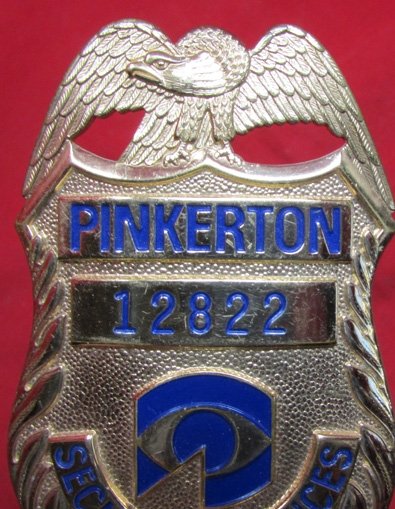  US Post WWII Era Pinkerton Security Services Badge, Numbered — image 3