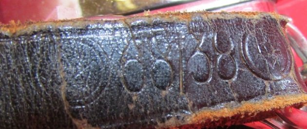  German WWII M1933 SS Enlisted Dagger & Hanger, Eickhorn Transitional — image 3